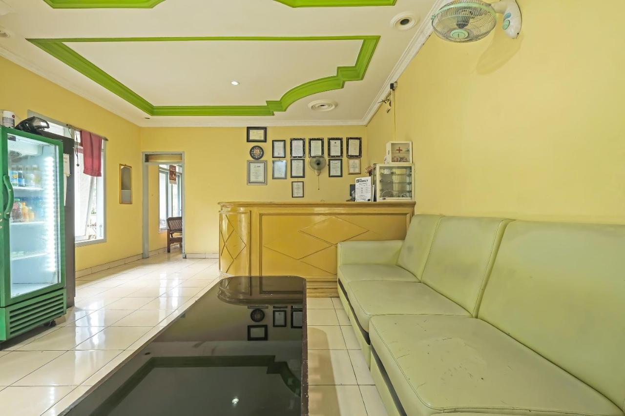 Hotel Oyo 92485 Family Salatiga