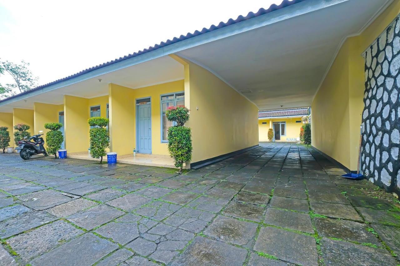 Oyo 92485 Family Hotel 2*